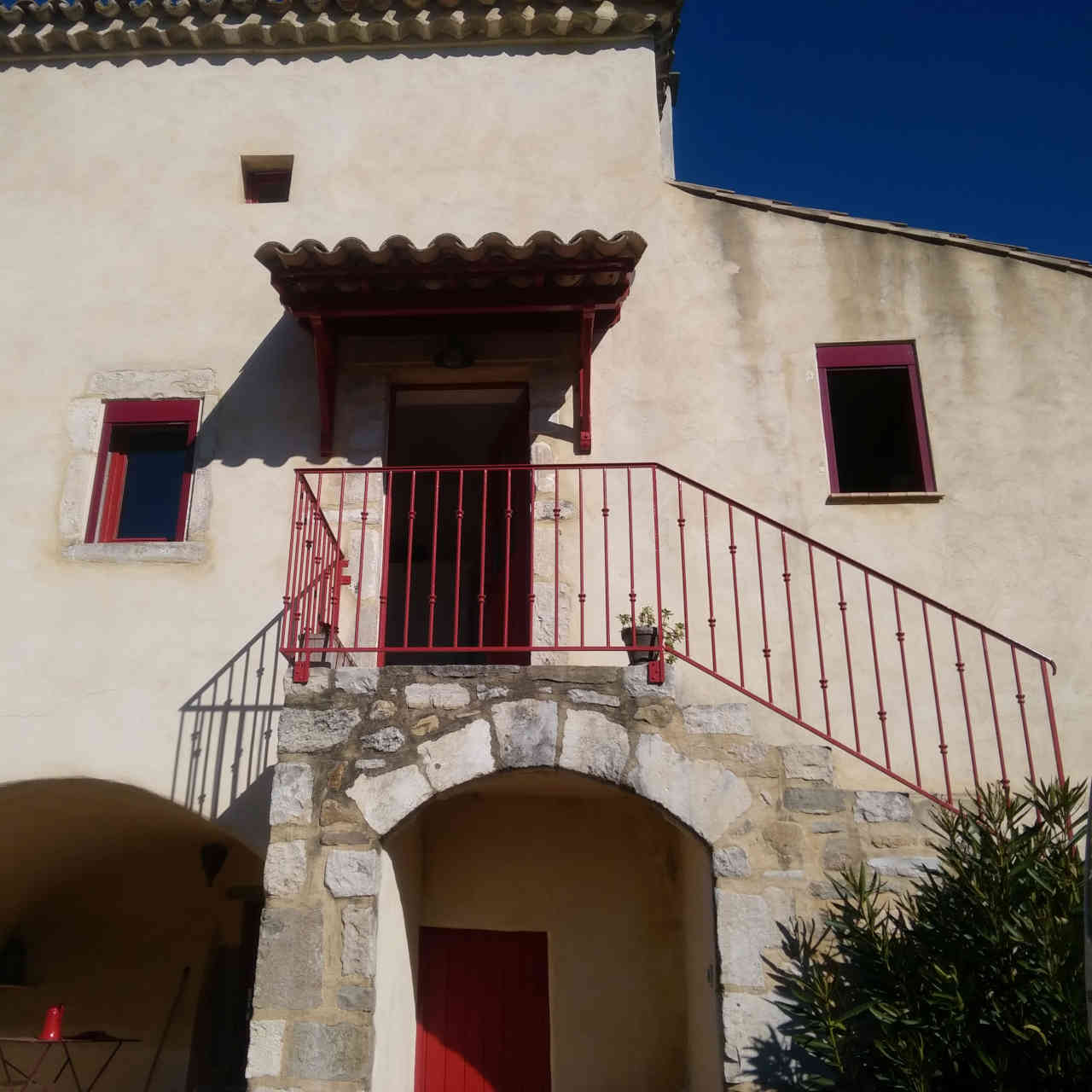 Renovation peinture rambarde volets et porte